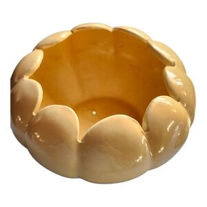 Vintage Cream Yellow Scalloped Ceramic Bowl